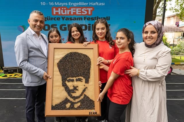Manavgat Belediyesi, Engelliler Haftası'nda HürFEST ile Umut Vakti Yaşattı
