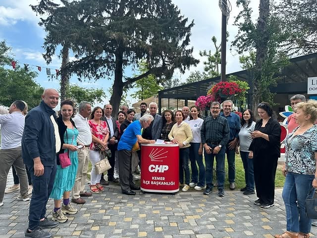 Ekrem İmamoğlu'na Antalya Kemer'den Destek Yağını: İmza Kampanyası Başladı