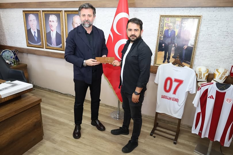 MHP Antalya İl Başkanı Güneş'ten Kartal İlçe Yönetim Kurulu Üyesi Özkes'e Ziyaret Karşılığı Teşekkür