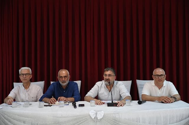 Serik Belediyesi Muhtarlarla İstişare Toplantısı Düzenledi