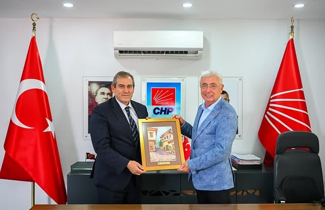 CHP Antalya İl Başkanlığı'na Antalya Ticaret Odası Ziyareti: Ekonomik ve Sosyal Gündem Görüşüldü