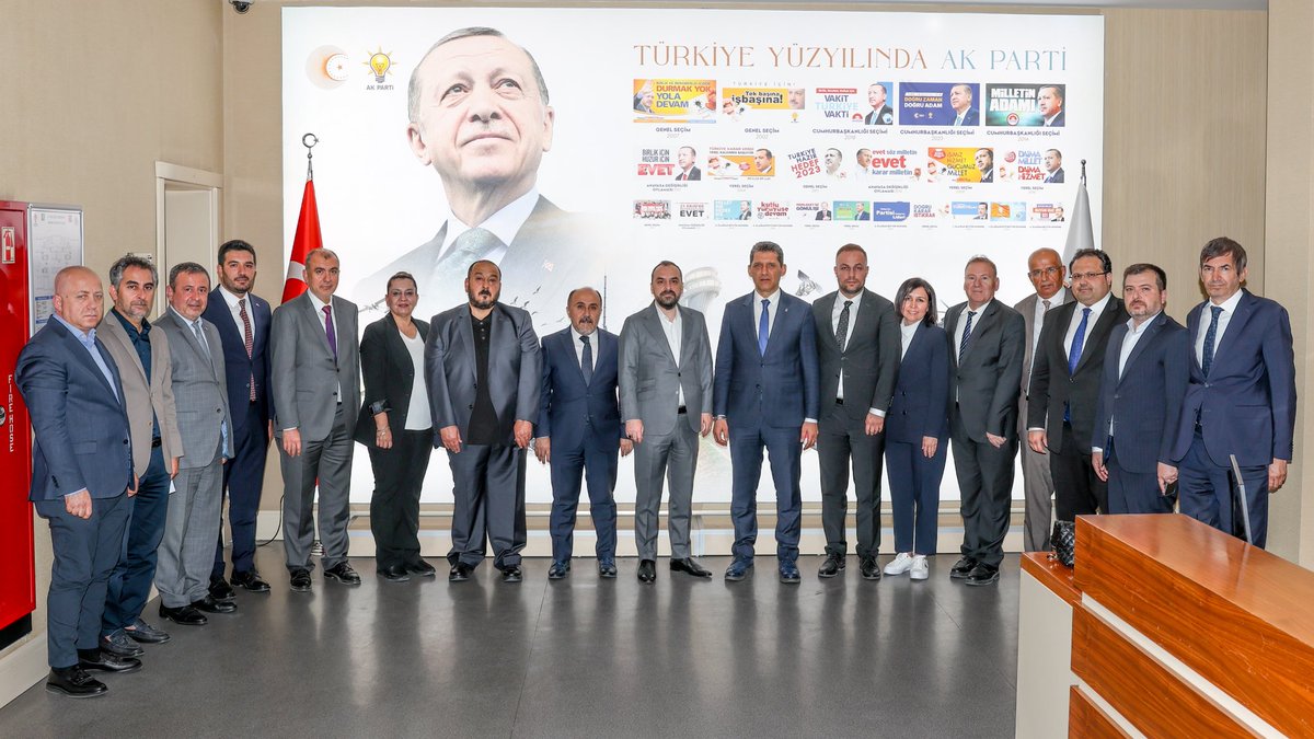 AK Parti Antalya İl Başkanlığı Heyeti Genel Başkan Yardımcısı Acar'ı Ziyaret Etti