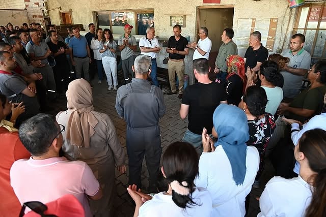 Kemer Belediyesi Personeli Kurban Bayramı'nı Kutladı
