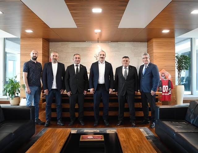 Antalya Konyaaltı Belediyesi Personel Hakları İçin Sendika ile Görüşme Gerçekleştirdi