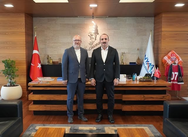 Antalya Konyaaltı Belediyesi, CHP Burdur Eski İl Başkanı Süleyman Erman'ı Ağırladı