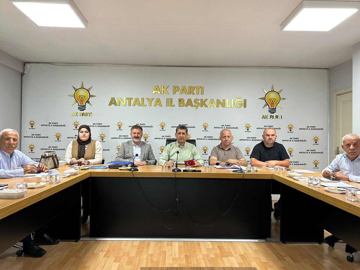 Antalya AK Parti İl Başkanlığı Haziran Meclis Toplantısı Öncesi Grup Toplantısı Yapıldı