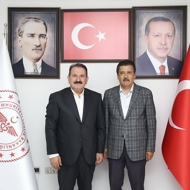 AK Parti Antalya Milletvekili Kemal Çelik, İl Sağlık Müdürü Prof. Dr. Behzat Özkan'ı Ziyaret Etti