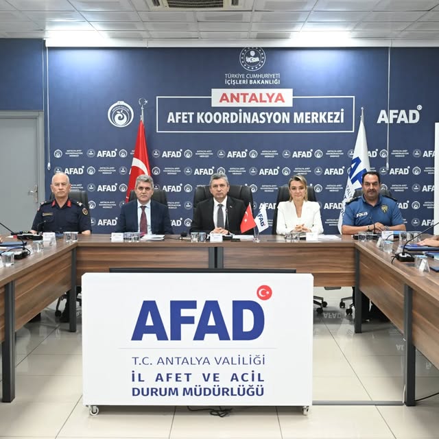 Antalya'da Aşırı Sıcaklara Karşı Önlemler ve Afet Koordinasyon Toplantısı