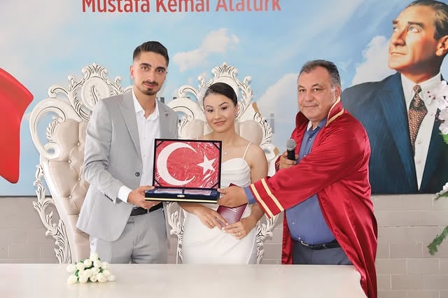 Elmalı Belediyesi Nikah Töreniyle Akbudak ve Acar Ailelerini Birleştirdi