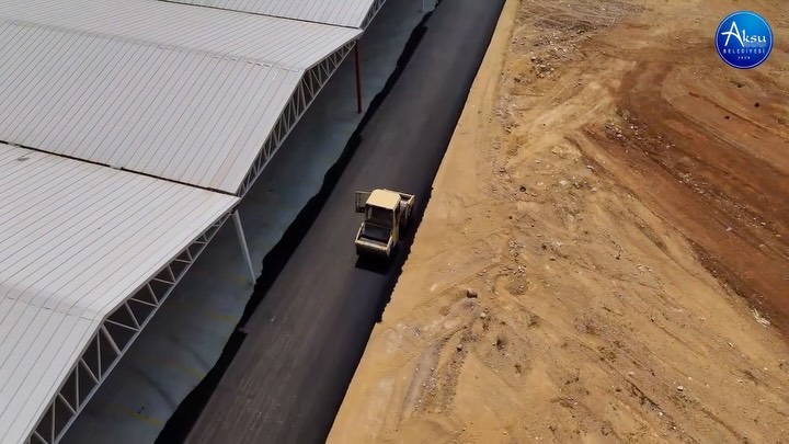 Antalya Aksu'da Güzelyurt Kapalı Pazaryeri Yeniden Düzenlendi
