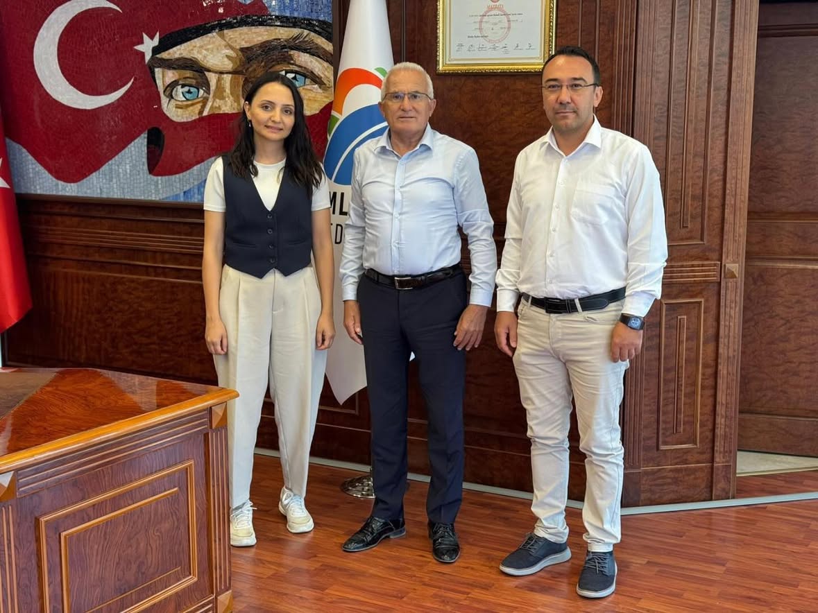 Akdeniz Üniversitesi Akademisyenleri Kumluca Belediyesini Ziyaret Etti