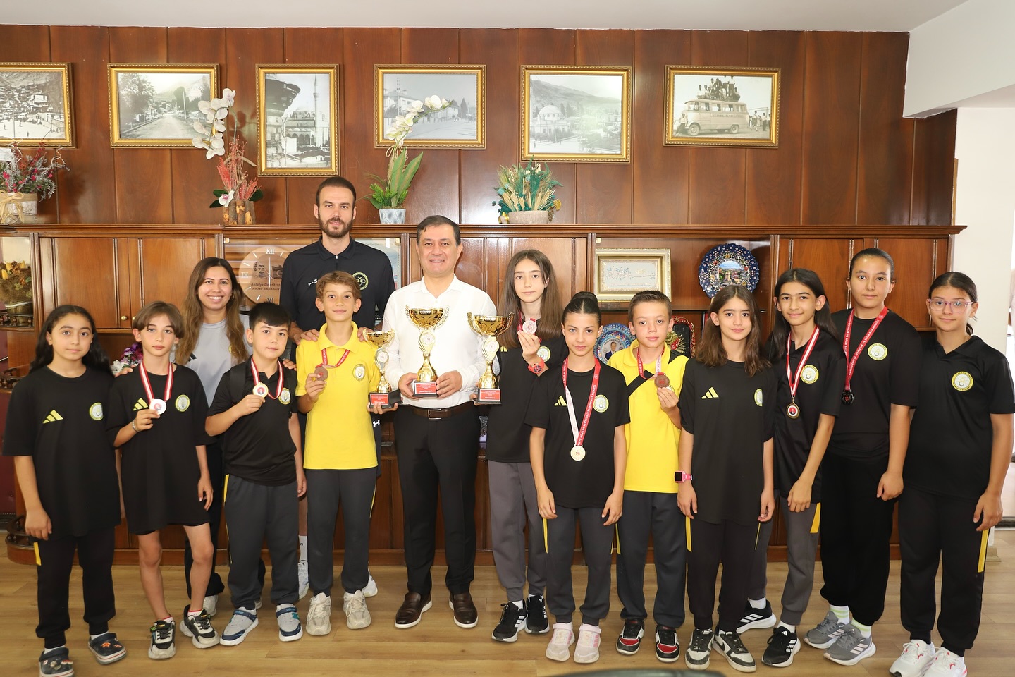 Elmalı Belediyesi, Taekwondo Şampiyonlarını Ağırladı