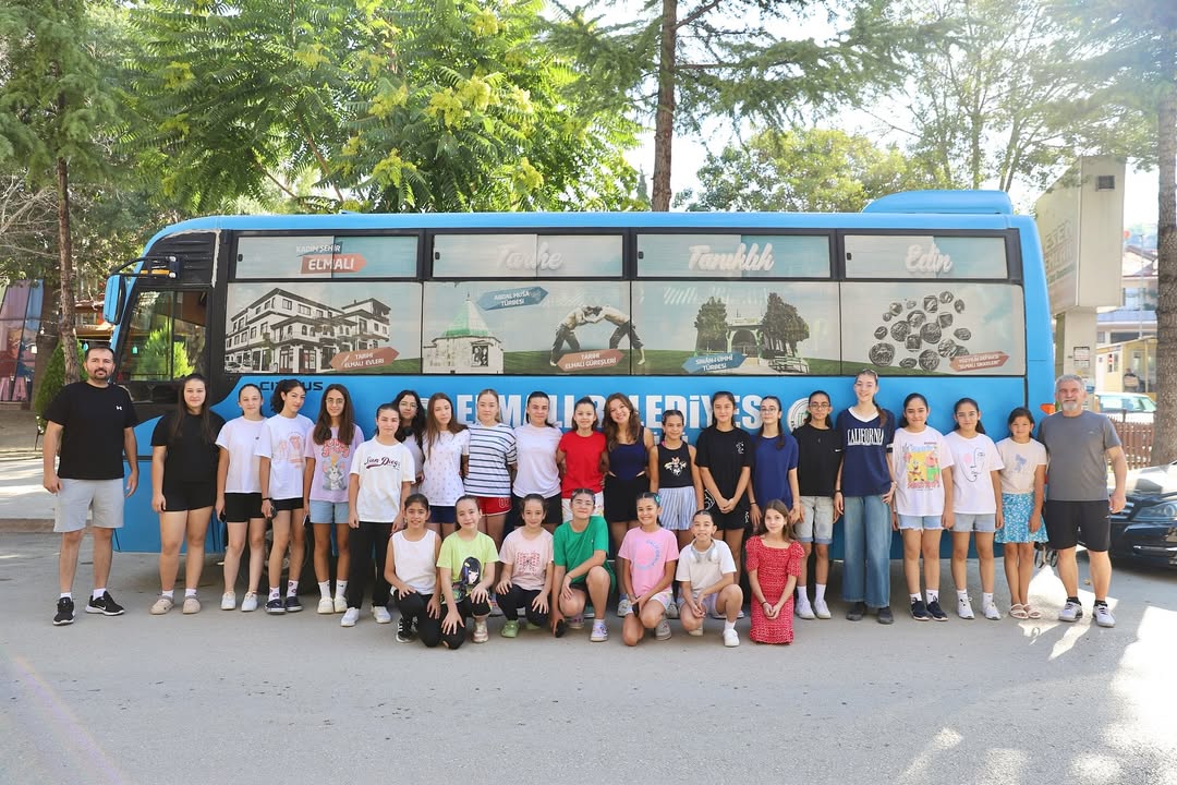 Elmalı Belediyespor Kızlar Voleybol Takımı, Lig Hazırlıklarına Başladı