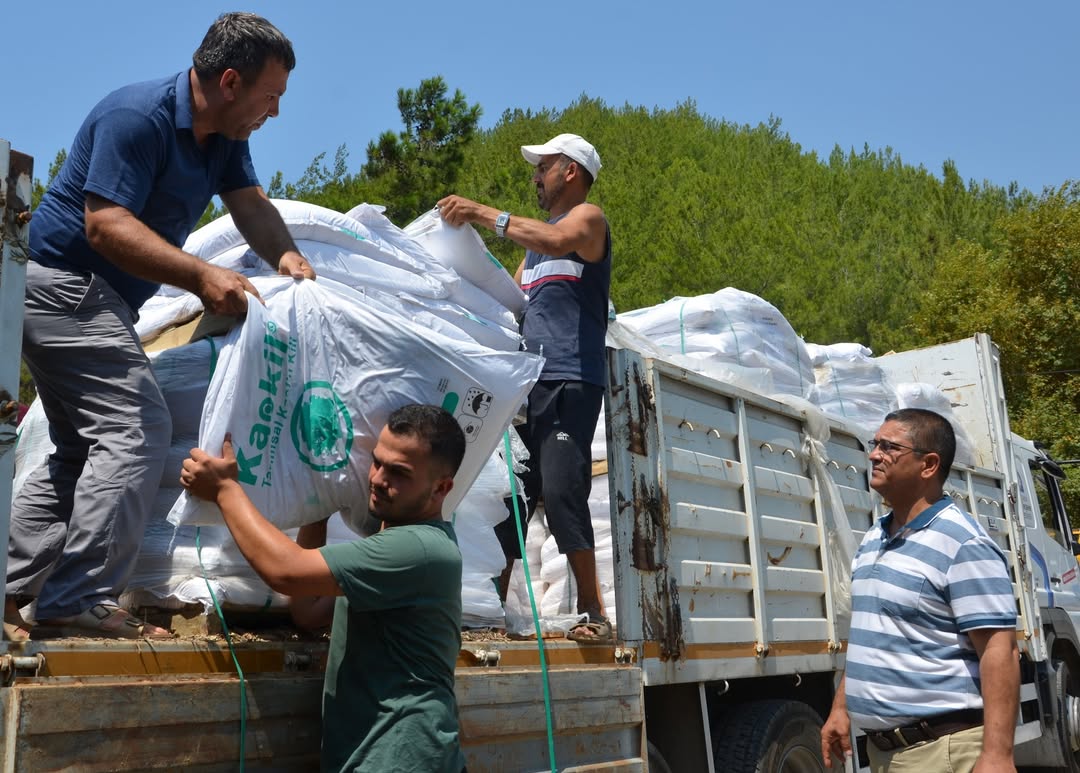 Alanya'da Çiftçilere Kaolin Kili Desteği: Organik Tarım Coşkusu