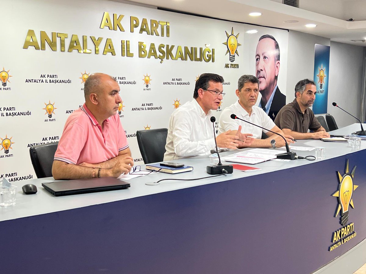 Antalya İl Yönetim Kurulu Toplantısı: Atay Uslu ve Ali Çetin Katıldı