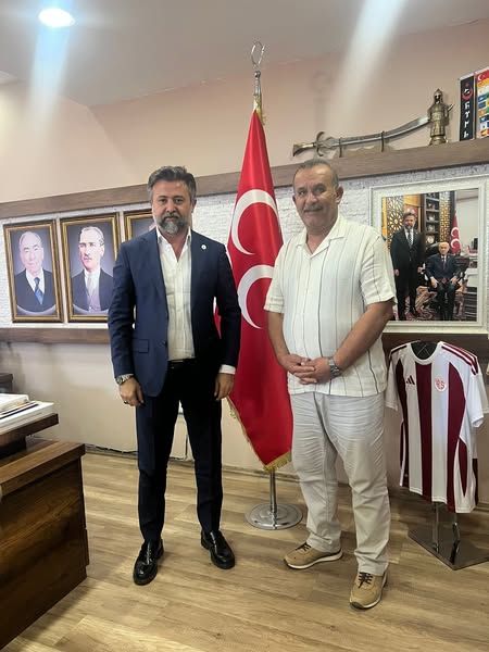 MHP Antalya İl Başkanı Güneş, Belediye Meclis Üyesi Özkuyumcu'yu Makamında Ağırladı