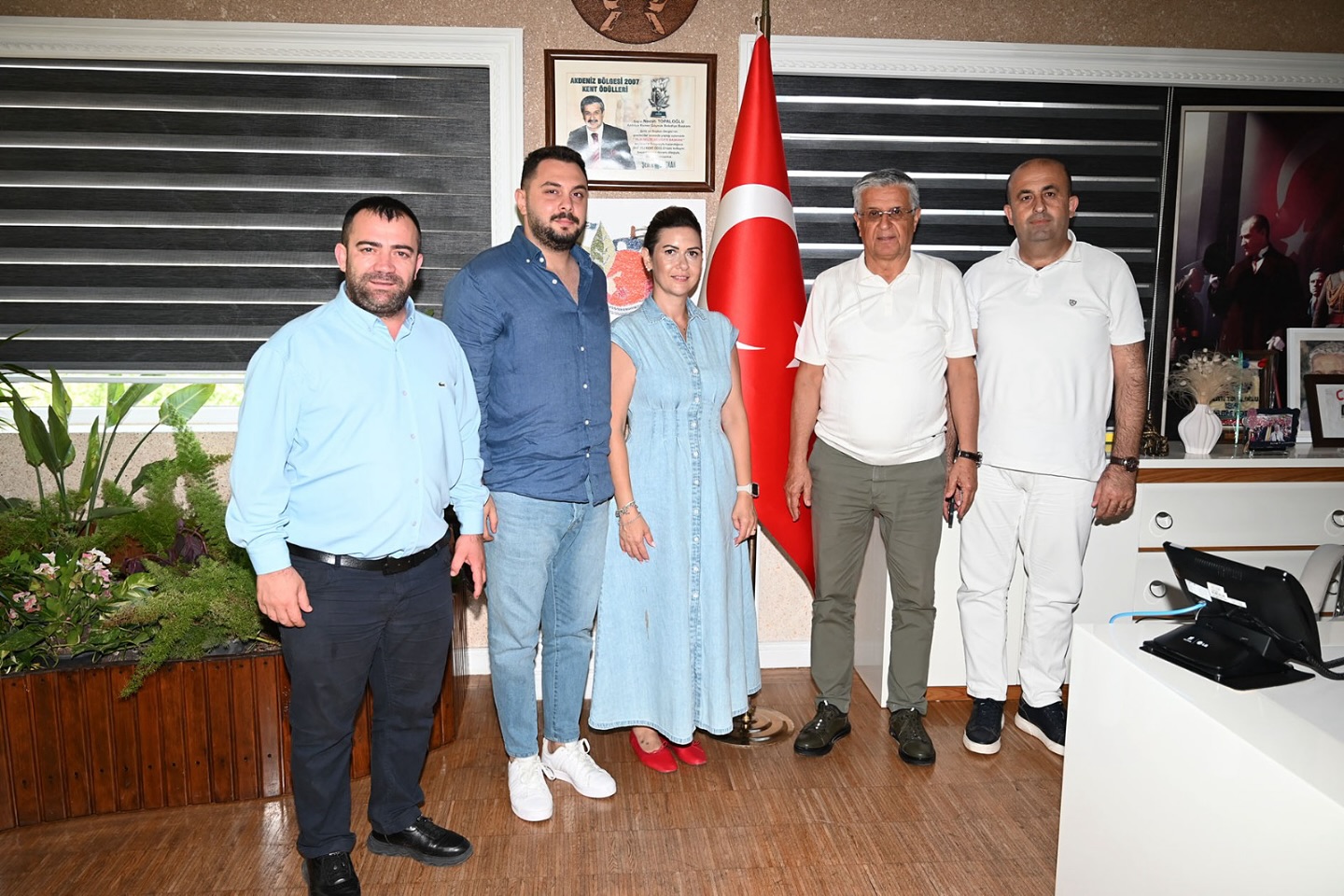 Kemer Belediye Başkanı Topaloğlu, Sendika Başkanı Kuş'u Ağırladı