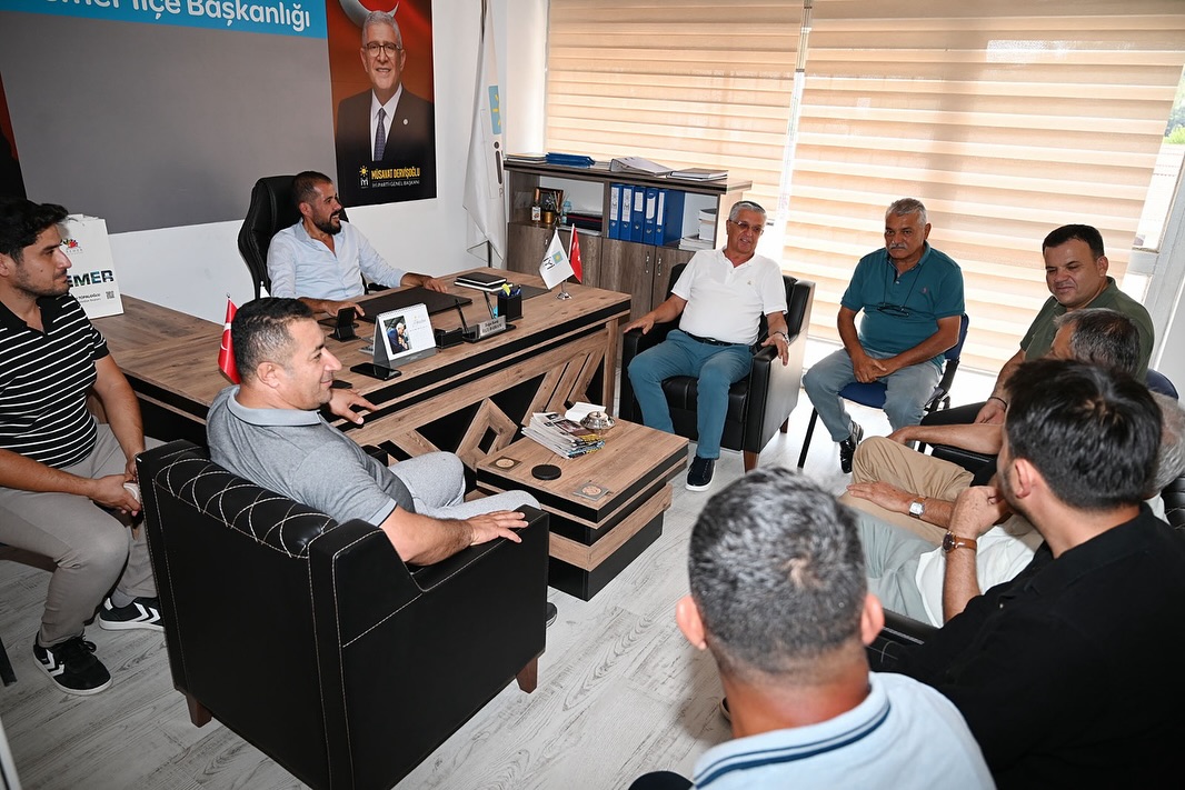 Kemer Belediye Başkanı Topaloğlu, İYİ Parti İlçe Başkanını Ziyaret Etti