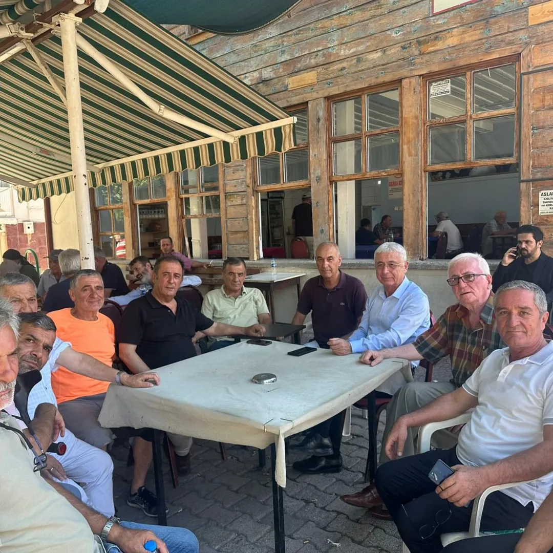 CHP'li Delegeler, Antalya'da Vatandaşlarla Bir Araya Geldi