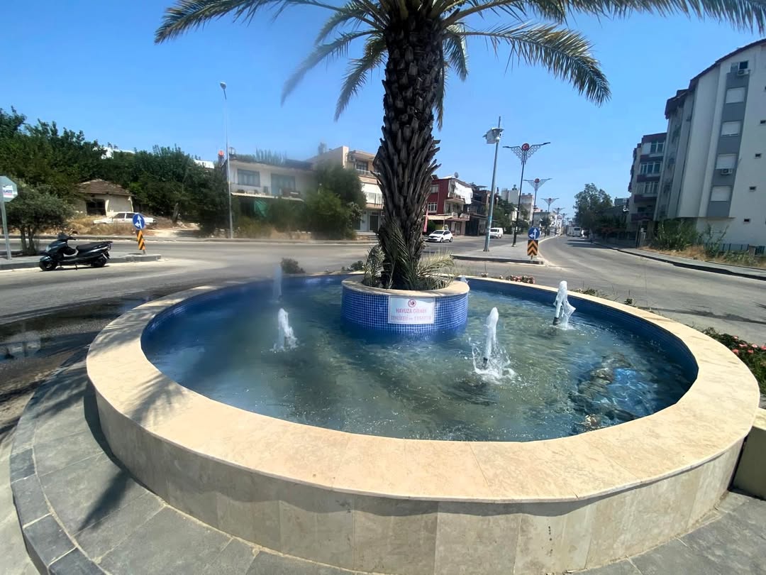 Antalya Serik'te Süs Havuzları Düzenli Bakımla Güzelleşiyor