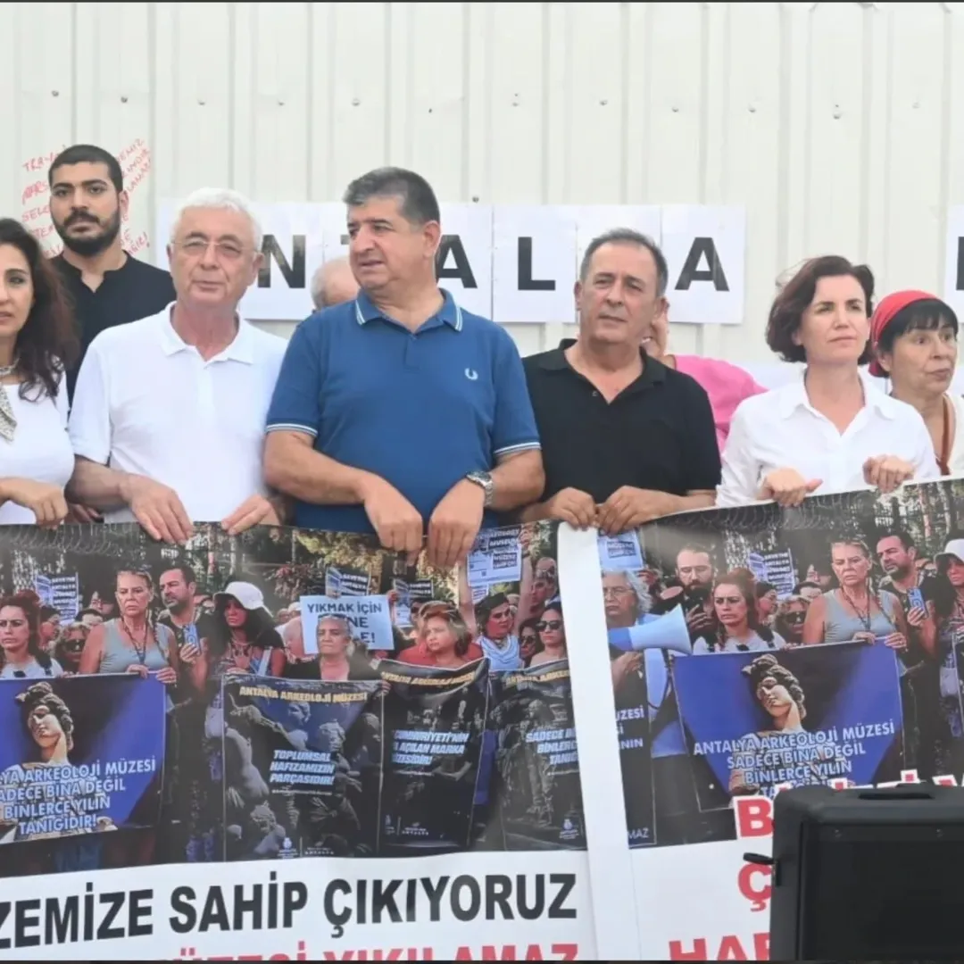 Antalya Müzesi'ne Yapılan Müdahaleler Tepki Gördü: CHP Destek Veriyor