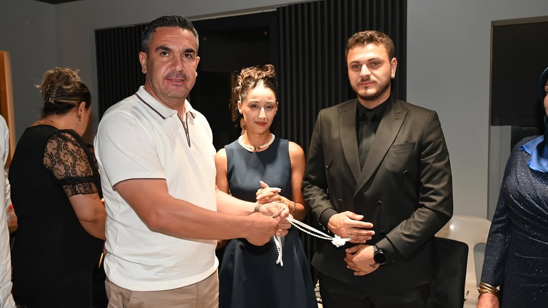 Finike'de Nikah ve Söz Düğünleri: Belediye Başkan Yardımcısı Dönmez Mutluluğa Şahitlik Etti