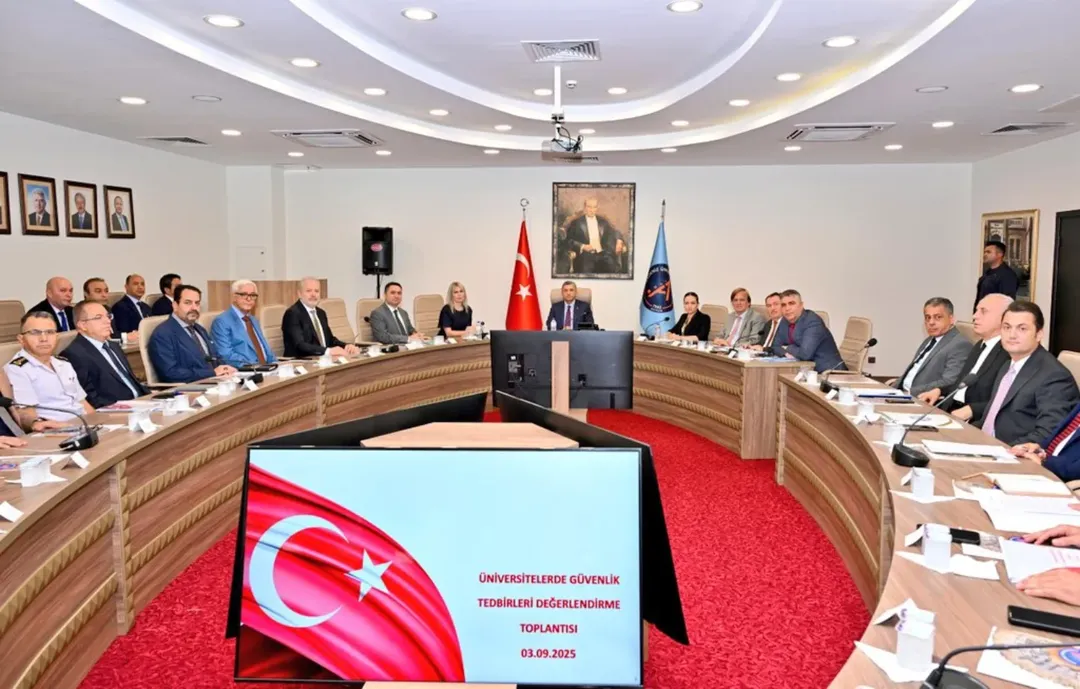 Antalya'da Üniversite Güvenliği Artırılıyor: 2025-2026 Eğitim Öğretim Yılı Tedbirleri Belirlendi
