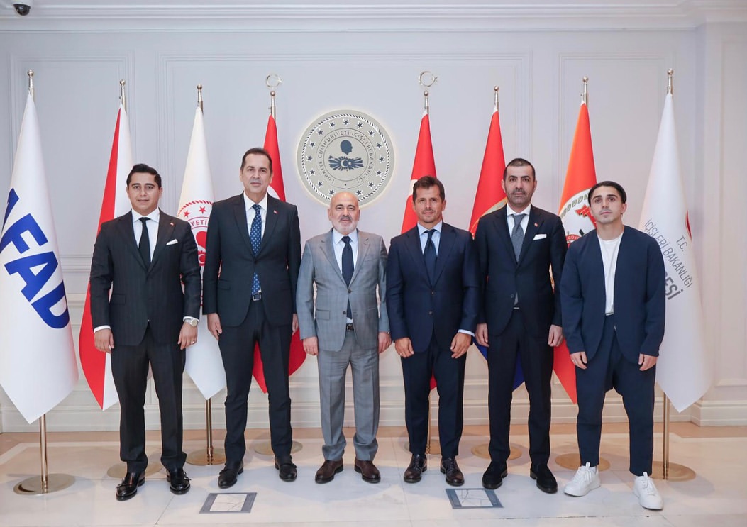 Antalya Spor FK Heyeti İçişleri Bakan Yardımcısını Ziyaret Etti