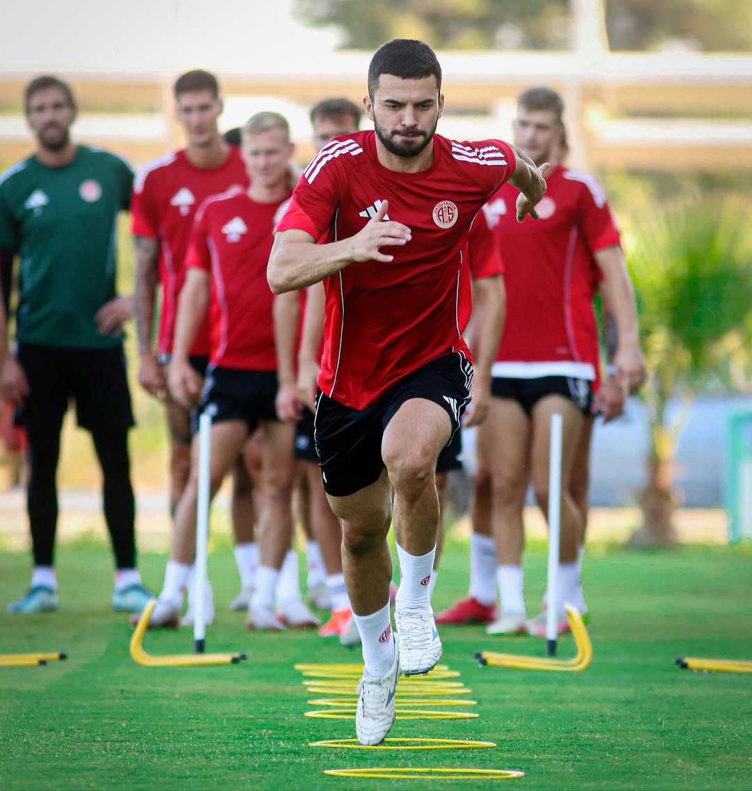Antalya Spor FK Çift Antrenmanla Günü Tamamladı