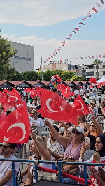Antalya Muratpaşa Belediyesi Filenin Sultanları'na Destek Veriyor