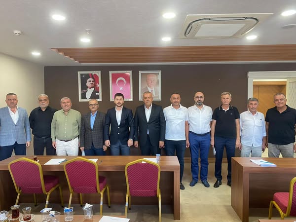 MHP Antalya İl Başkanlığı, Büyükşehir Meclis Gündemini Değerlendirdi