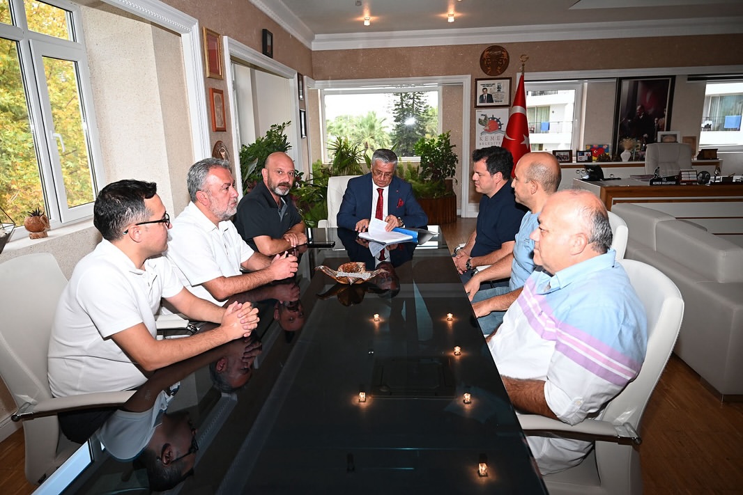 Antalya Kemer Belediyesi Kadrolu İşçileri İçin Toplu İş Sözleşmesi İmzalandı