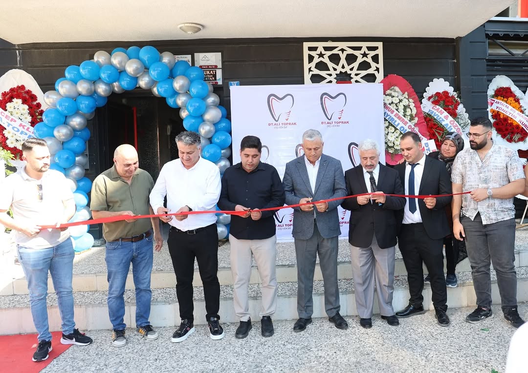 Aksu'ya Yeni Diş Kliniği Hizmete Açıldı